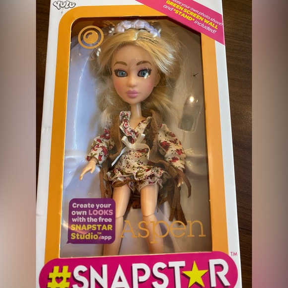 Brand New Aspen SNAPSTAR beautiful doll - Picture 12 of 12